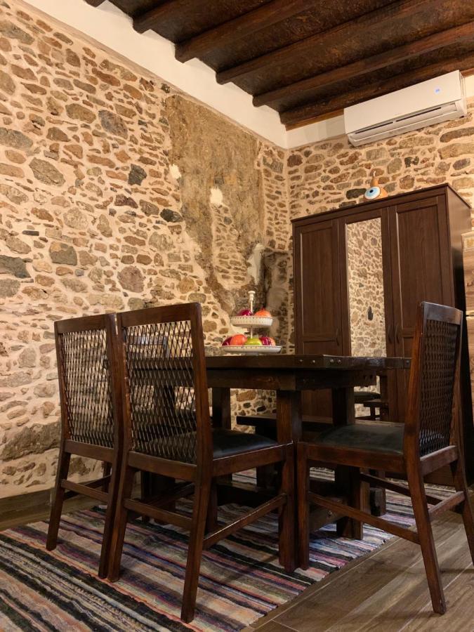 Areti'S Traditional House Apollona Esterno foto