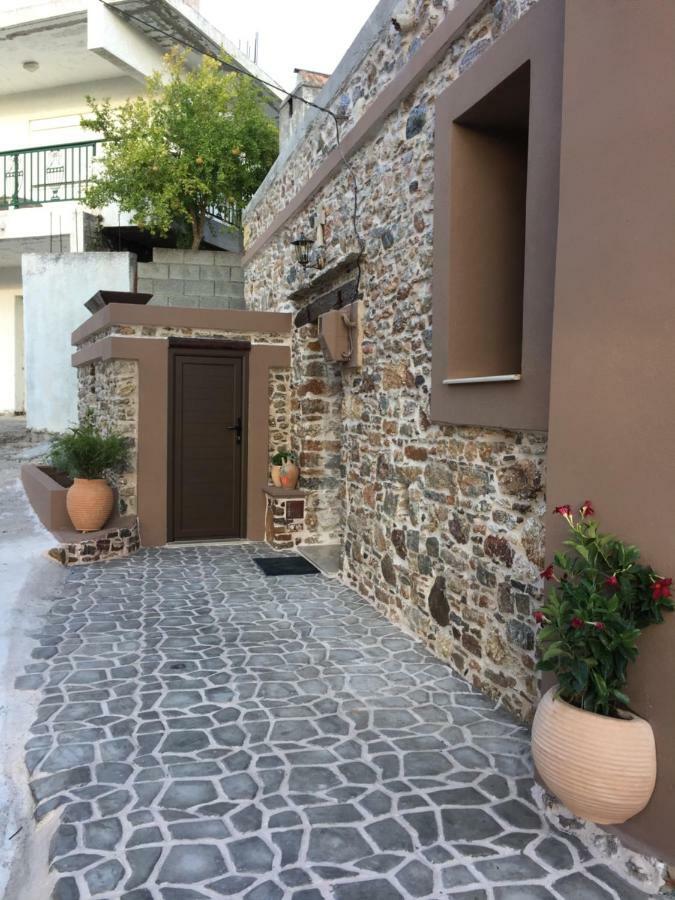 Areti'S Traditional House Apollona Esterno foto